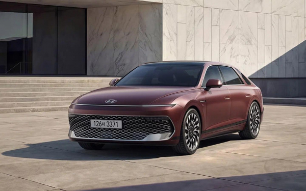 В Россию завезли новые седаны Hyundai Grandeur. Характеристики и цена
В Россию завезли новые седаны Hyundai Grandeur. Характеристики и цена