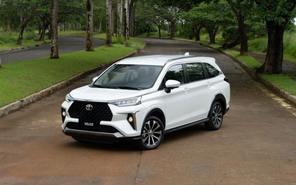 
            Косплеят не только Toyota. Новые машины-копипасты мировых марок
        