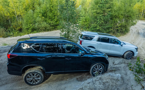 
            KGM Rexton vs Haval H5. Мы сравнили рамники из Кореи и КНР на бездорожье
        