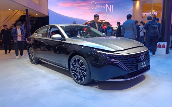 Новый Nissan Teana и еще пять бизнес-седанов для России. Цены и оснащение
Новый Nissan Teana и еще пять бизнес-седанов для России. Цены и оснащение