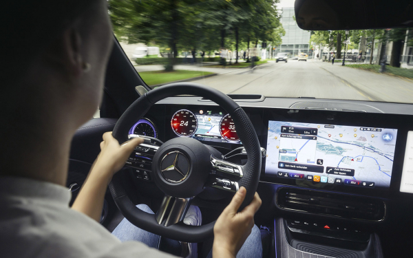 
            Mercedes начнет подключать машины к автопилоту за деньги автовладельцев
        