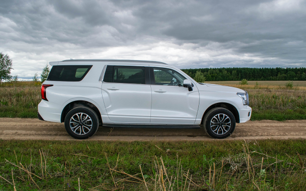 
            KGM Rexton vs Haval H5. Мы сравнили рамники из Кореи и КНР на бездорожье
        