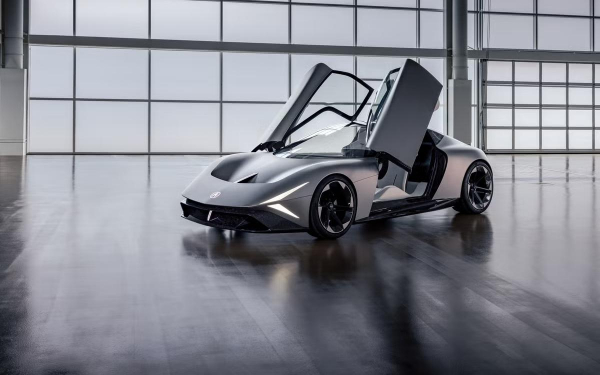 
            Acura выкатила купе Nexera с дверями-бабочками и скрытой светотехникой
        