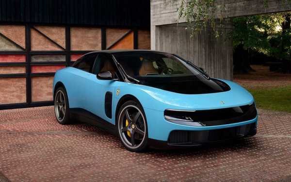 
            Джефф Безос подтолкнул Ferrari к созданию скандального электрокара Luce
        