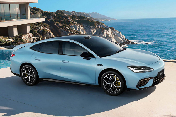 
            От Exeed до Mercedes. Названы десять главных премьер автосалона в Чэнду
        