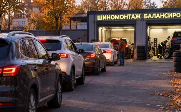 
            В шиномонтаж выстроились очереди. Сроки ожидания и цены
        