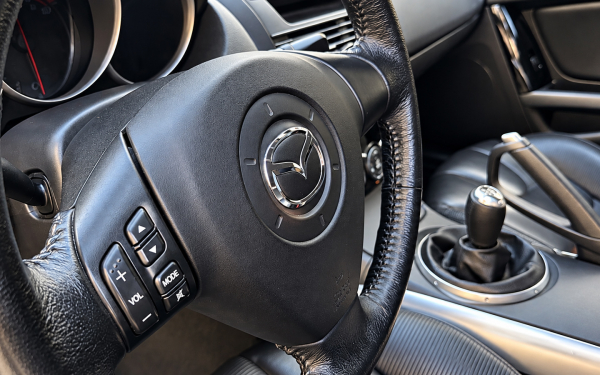 «Сразу отложите на «капиталку». Стоимость содержания 20-летней Mazda RX-8
«Сразу отложите на «капиталку». Стоимость содержания 20-летней Mazda RX-8