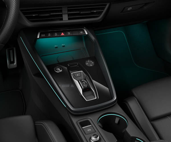 
            Представлен обновленный Audi A3. Он умеет сам тормозить на светофоре
        