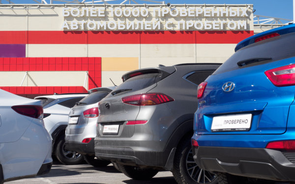 
            Падение импорта против роста цен. Главные тенденции осени на авторынке
        