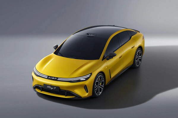
            GAC представил конкурента Xiaomi SU7. В разработке помогла Alfa Romeo
        