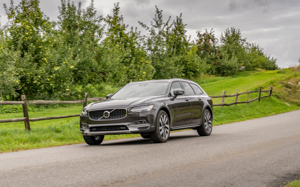 
            Дилеры привезут в Россию новый Audi A6 Allroad. Он будет дороже Q7
        
