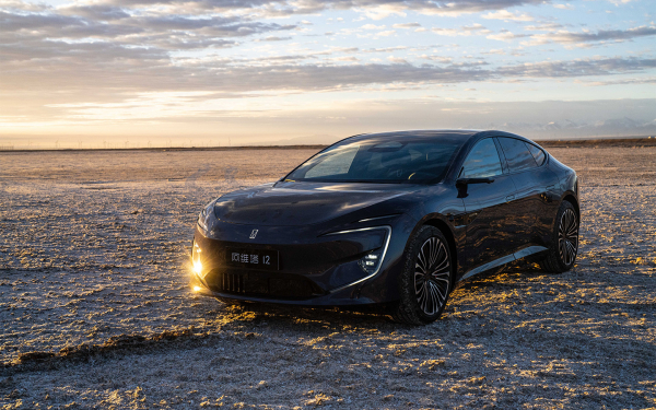 
            &laquo;Ждут месяцами&raquo;. BMW и другие авто из КНР, на которые сложно найти детали
        