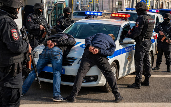 
            МВД задержало банду инсценировщиков ДТП. Общий ущерб превышает ₽50 млн
        