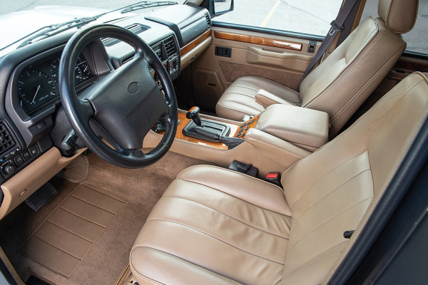 Карета повышенной проходимости: как появился Range Rover и почему он стал культовым
