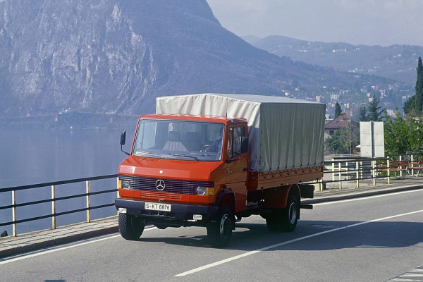 Лужков, &laquo;Бычок&raquo; и капелька Mercedes-Benz: нужный, но неизлечимый ЗиЛ-5301
