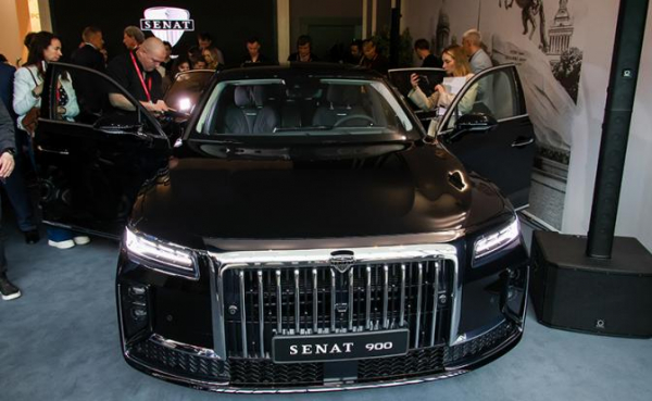 &laquo;Волга&raquo; за 4 миллиона&nbsp;&mdash; не предел, Senat за 12 миллионов &laquo;от Мантурова&raquo;&nbsp;&mdash; вот это шик-блеск