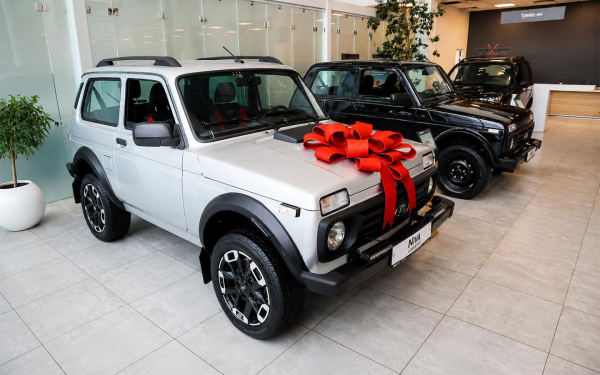 
            АвтоВАЗ резко снизил цены на Lada в июле. Машины стоят от 624 тыс. руб.
        