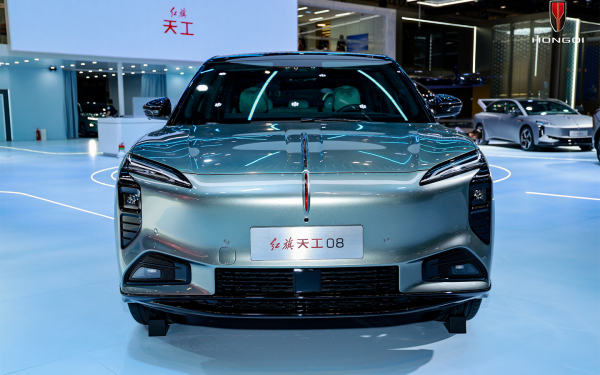 
            Hongqi открыл предзаказы на новый Tiangong. Он умеет снижать усталость
        