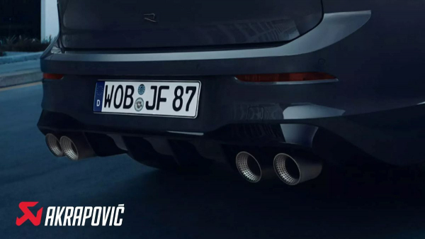 Хот-хэтч Volkswagen Golf R почернел в Японии
