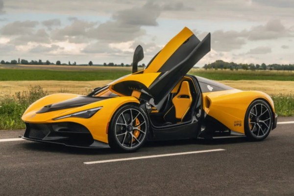 Представлена серийная версия гиперкара Zenvo Aurora с мотором V12
