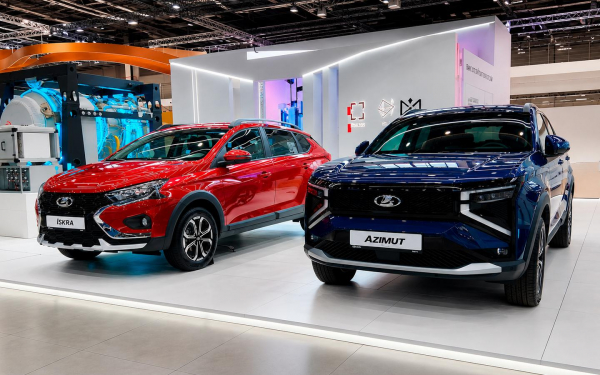 
            &laquo;Выйдет до конца 2026 года&raquo;. &laquo;АвтоВАЗ&raquo; показал Lada Azimut на &laquo;Иннопроме&raquo;
        