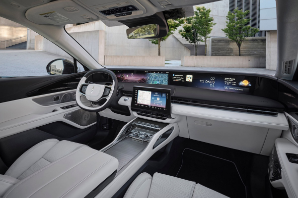 
            Lincoln обновил кроссовер Nautilus. Он превращает салон в комнату отдыха
        