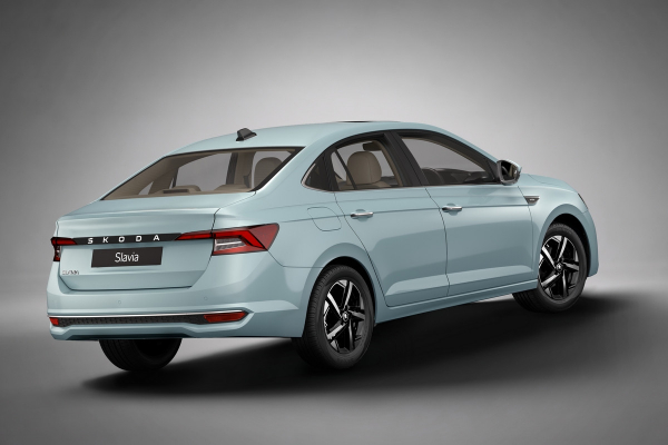 
            Skoda обновила бюджетный седан Slavia. Его ждут в России
        