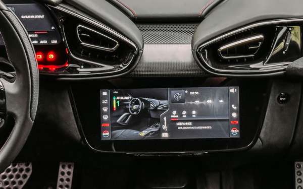
            Зумеры и 12Cilindri. Обзор последнего суперкара Ferrari старой школы
        