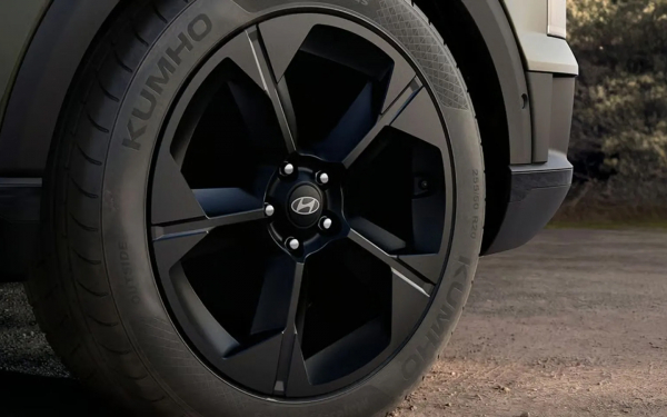 
            Представлен обновленный Hyundai Palisade с крышей-лифтом и сканером ям
        