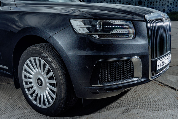 
            Русский ответ Rolls-Royce. Первый тест кроссовера Aurus Komendant
        