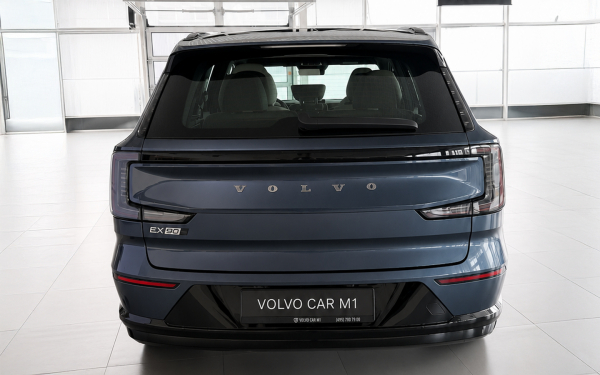 В России привезли необычный кроссовер Volvo EX90. Цена от ₽13,9 млн
В России привезли необычный кроссовер Volvo EX90. Цена от ₽13,9 млн