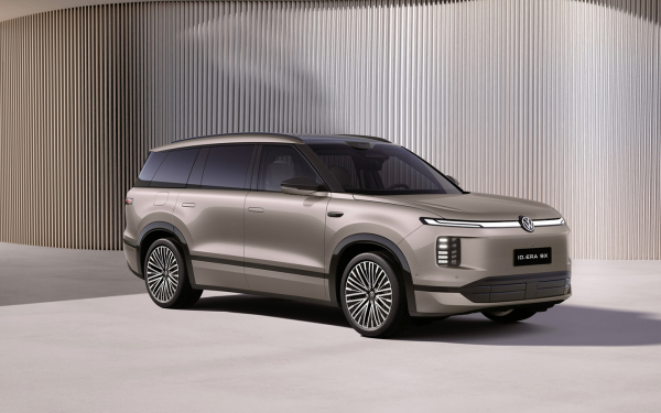 
            От брутального Jeland до особой Toyota. Какие новинки купить в сентябре
        