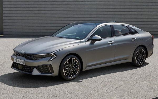 
            Tenet A8 и еще семь новых седанов в России. Они заменили Toyota Camry
        