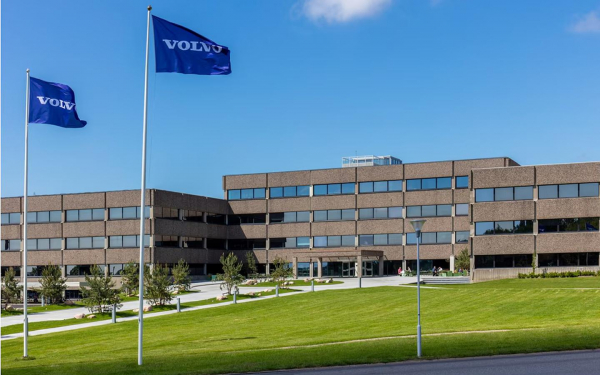 
            Volvo закроет шведский офис ради сокращения расходов
        