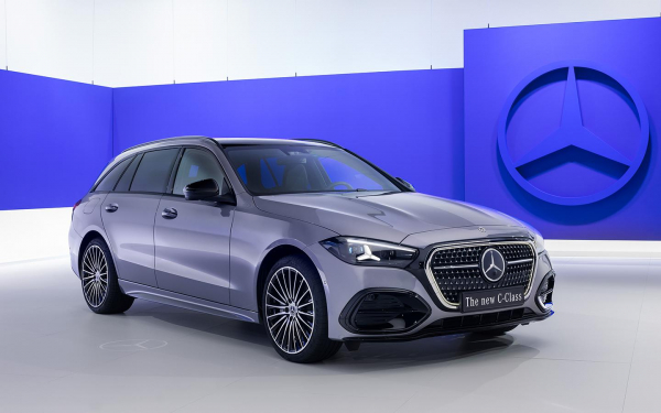 
            Новый Mercedes-Benz C-класс привезут в Россию. Названы цены и сроки
        
