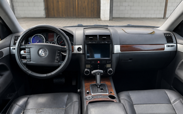 
            18 лет в одних руках. Опыт владения VW Touareg с пробегом 420 тыс. км
        