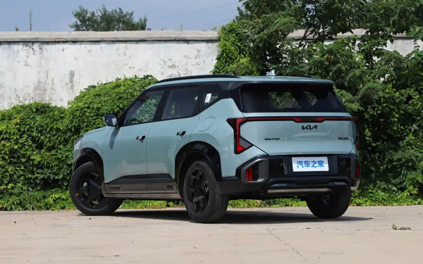 
            Стартовали продажи &laquo;китайского&raquo; Kia Seltos. Его привезут в Россию
        