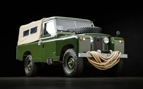 
            Land Rover Дэниела Крейга выставили на продажу за $18,5 тыс.
        
