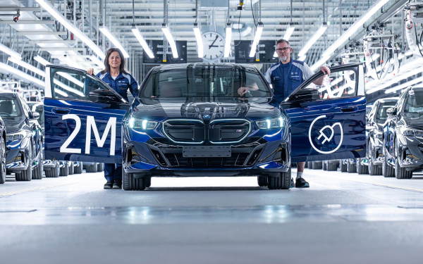 
            BMW продал более 2 млн электрокаров. Юбилейным стал i5 M60 xDrive
        
