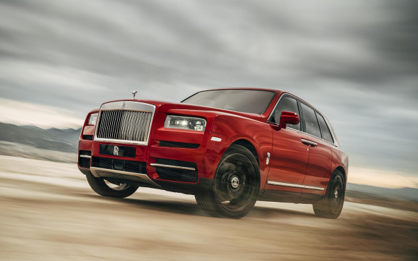 
            От Bentley до Rolls-Royce. Названы цены люксовых иномарок на вторичке
        