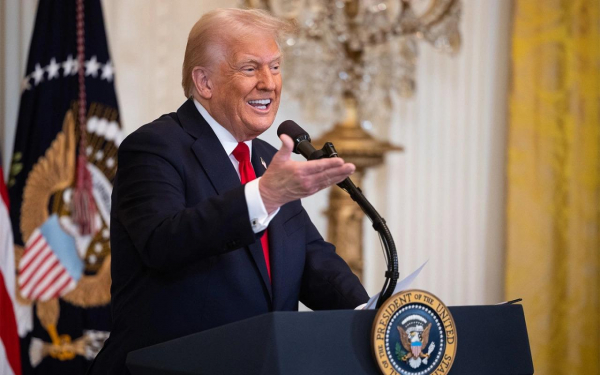 Трамп вдвое повысит пошлины для машин из Канады с января 2027 года
Трамп вдвое повысит пошлины для машин из Канады с января 2027 года