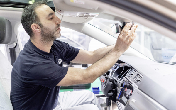 
            Заявления руководства Volkswagen вызвали тревогу у их сотрудников
        