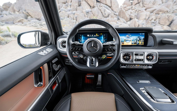 
            Не только Mercedes. Какие авто могут стать &laquo;кирпичами&raquo; из-за нового ПО
        