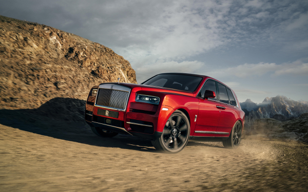 
            От Bentley до Rolls-Royce. Названы цены люксовых иномарок на вторичке
        