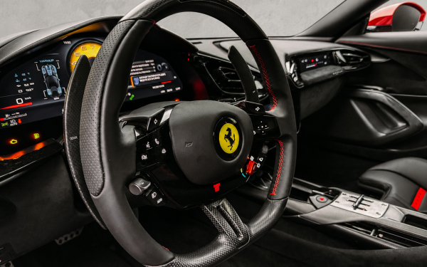 
            Зумеры и 12Cilindri. Обзор последнего суперкара Ferrari старой школы
        