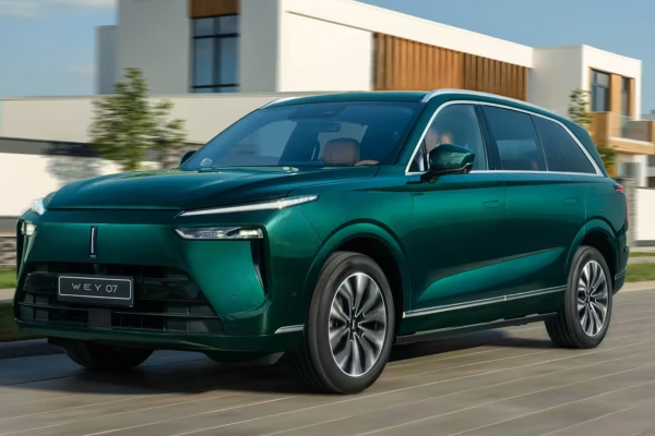 
            Geely EM-R и другие самые экономичные гибриды в России. Показатели и цены
        