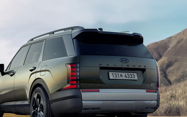 
            Представлен обновленный Hyundai Palisade с крышей-лифтом и сканером ям
        