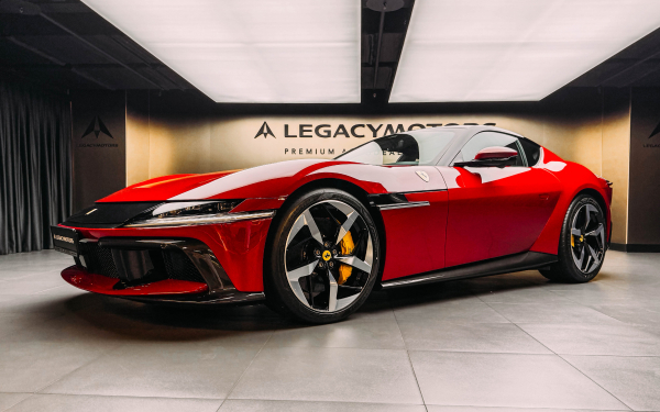 
            Зумеры и 12Cilindri. Обзор последнего суперкара Ferrari старой школы
        