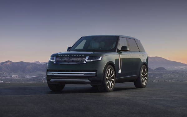 Range Rover превратили в 542-сильный электрокар с запасом хода до 600 км
Range Rover превратили в 542-сильный электрокар с запасом хода до 600 км
