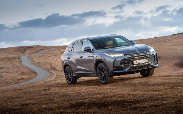 
            &laquo;Москвич&raquo;, Volga и другие &laquo;некитайцы&raquo;. Названы конкуренты Lada Azimut
        